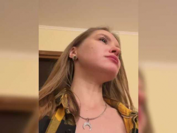 AliciaTroupe webcam model stream image