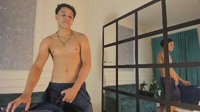 Adrian_Volt_ webcam model stream image