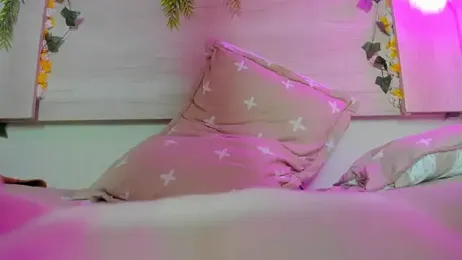 Angel_superhuge webcam model stream image