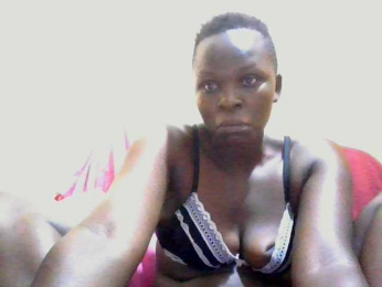 Sexylynn32 webcam bongacams model stream image