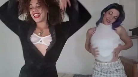 Nixxy_naughty webcam model stream image