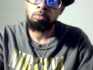 llmywood webcam model stream image