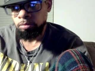 llmywood webcam model stream image