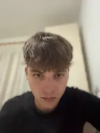 Кадр эфира zzzenfedee на stripchat