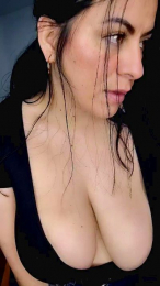 luna_asmr webcam model stream image