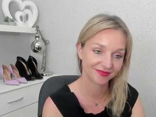 aliciagoddess85 webcam model stream image