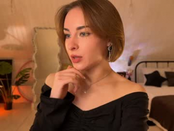 uwunikaa webcam model stream image