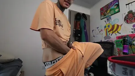 trieone webcam stripchat model stream image