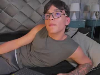 mike_harper_ webcam model stream image