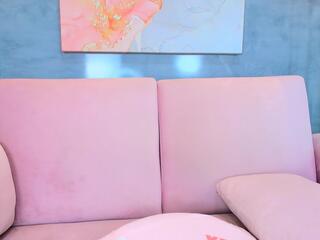 Nazanin Hunter webcam model stream image