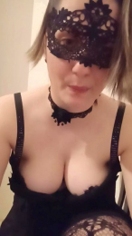 Elina94 webcam cam4 model stream image