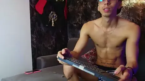 nicolai_drake webcam model stream image