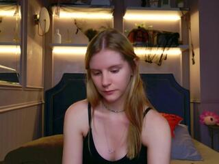 Morgan Ward webcam model stream image