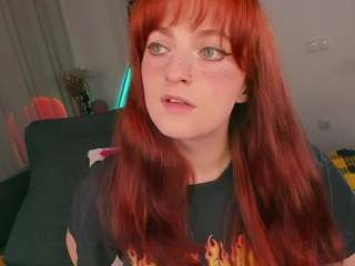 alice-cuteperv webcam model stream image