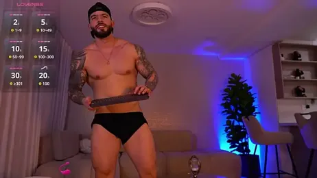 OLIVER_COLT webcam model stream image