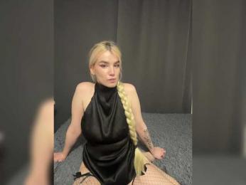 KissMeSlow- webcam model stream image