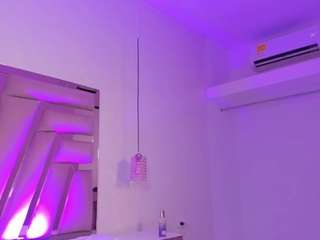 emily-jhons webcam model stream image