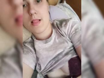 Ilona-9 webcam model stream image