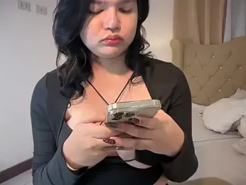 LeanneBettina webcam model stream image