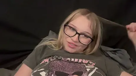 xoxokayy18 webcam model stream image