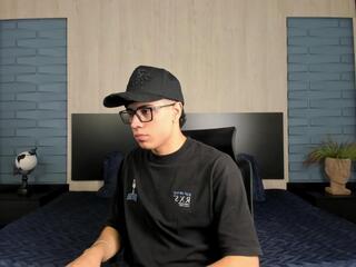 Ethan Martinn webcam model stream image