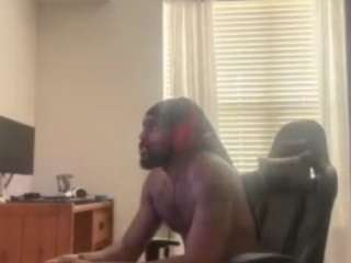 reelraw webcam model stream image