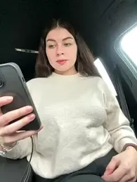 EllyNora webcam model stream image