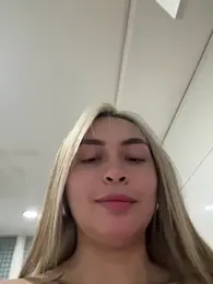 Im_emmaoxf webcam stripchat model stream image