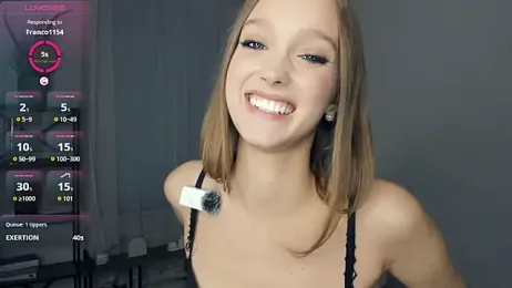 SerrenaAa webcam model stream image