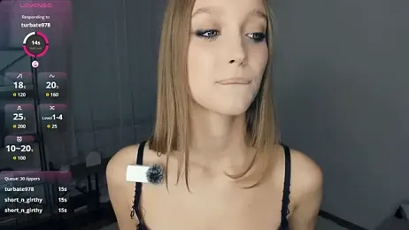 SerrenaAa webcam model stream image