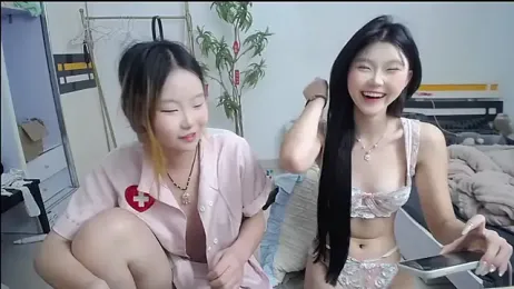 Babygirls523 webcam stripchat model stream image