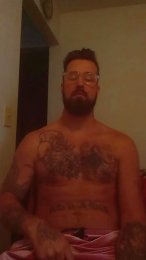 Hot_foru webcam model stream image