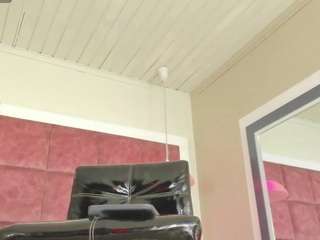 shara-goddes05 webcam model stream image