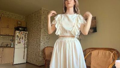 EmikoVlcek webcam model stream image