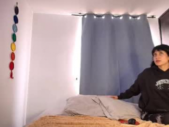 anika_lowen webcam model stream image