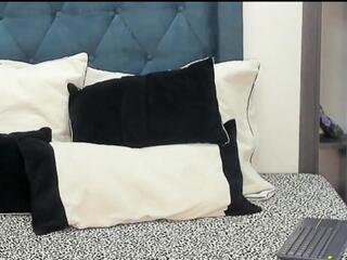 Scarlett Petite webcam model stream image