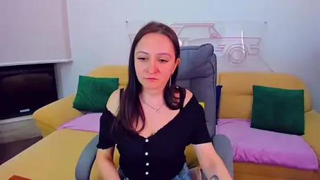 AngellLika webcam model stream image