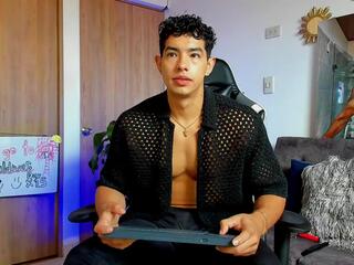 Alan Moan webcam model stream image