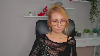 CinderellaMoon webcam cam4 model stream image