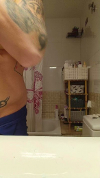 taruated24 webcam model stream image