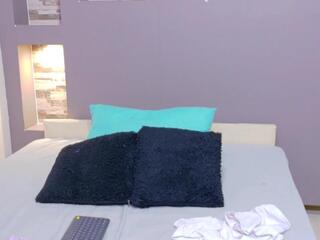 Lia S webcam model stream image