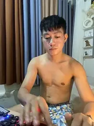 xshyboyx webcam model stream image