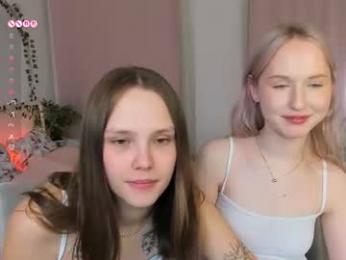 lisaluve webcam model stream image