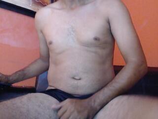 Aaron King webcam model stream image