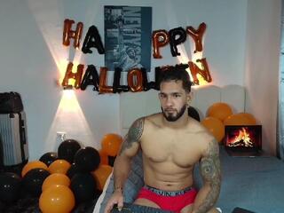 Miike Thomson webcam model stream image