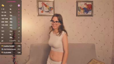 LynneCrust webcam cam4 model stream image