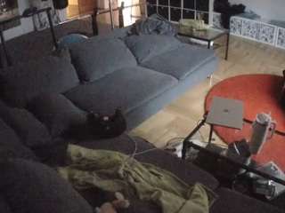 voyeurcam-julmodels-living-3 webcam model stream image