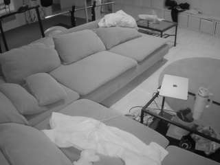 voyeurcam-julmodels-living-3 webcam model stream image