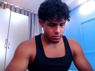 Xavier Bryant webcam model stream image