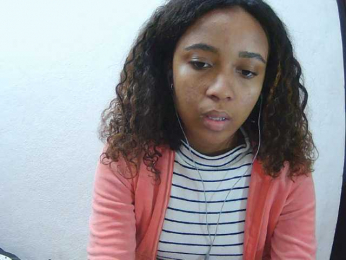 Laminnah webcam model stream image